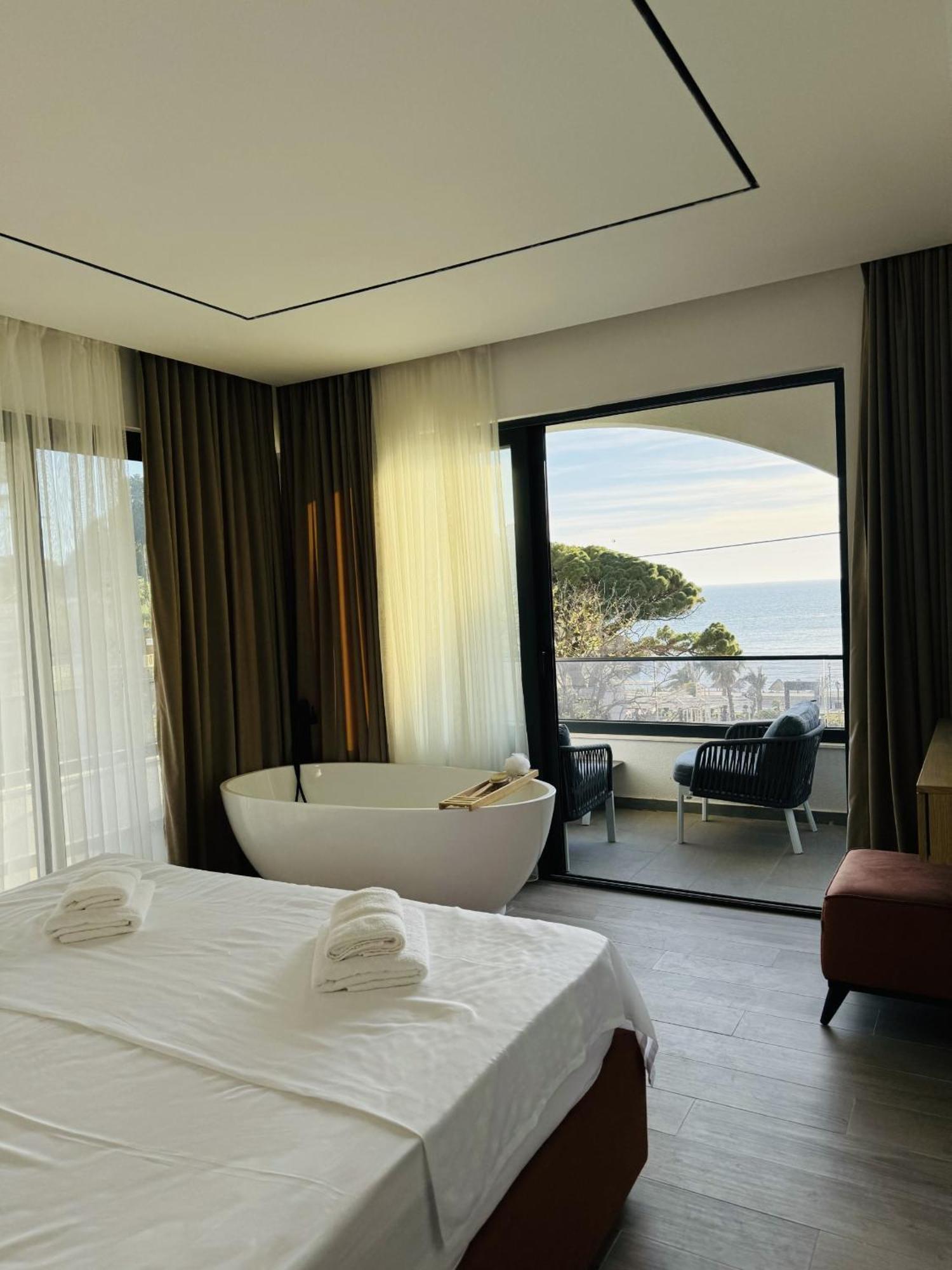 Botanica Boutique Hotel อุลซิน ภายนอก รูปภาพ